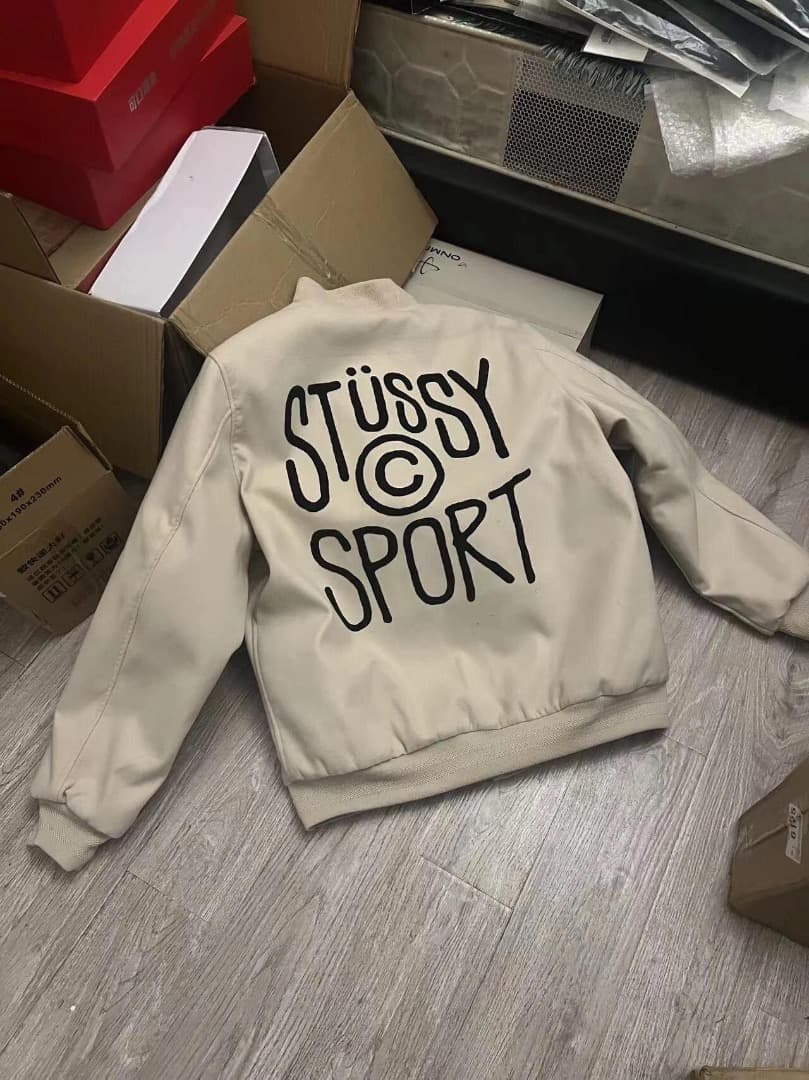 STÜSSY スポーツジャケット ベージュ L 試着のみ