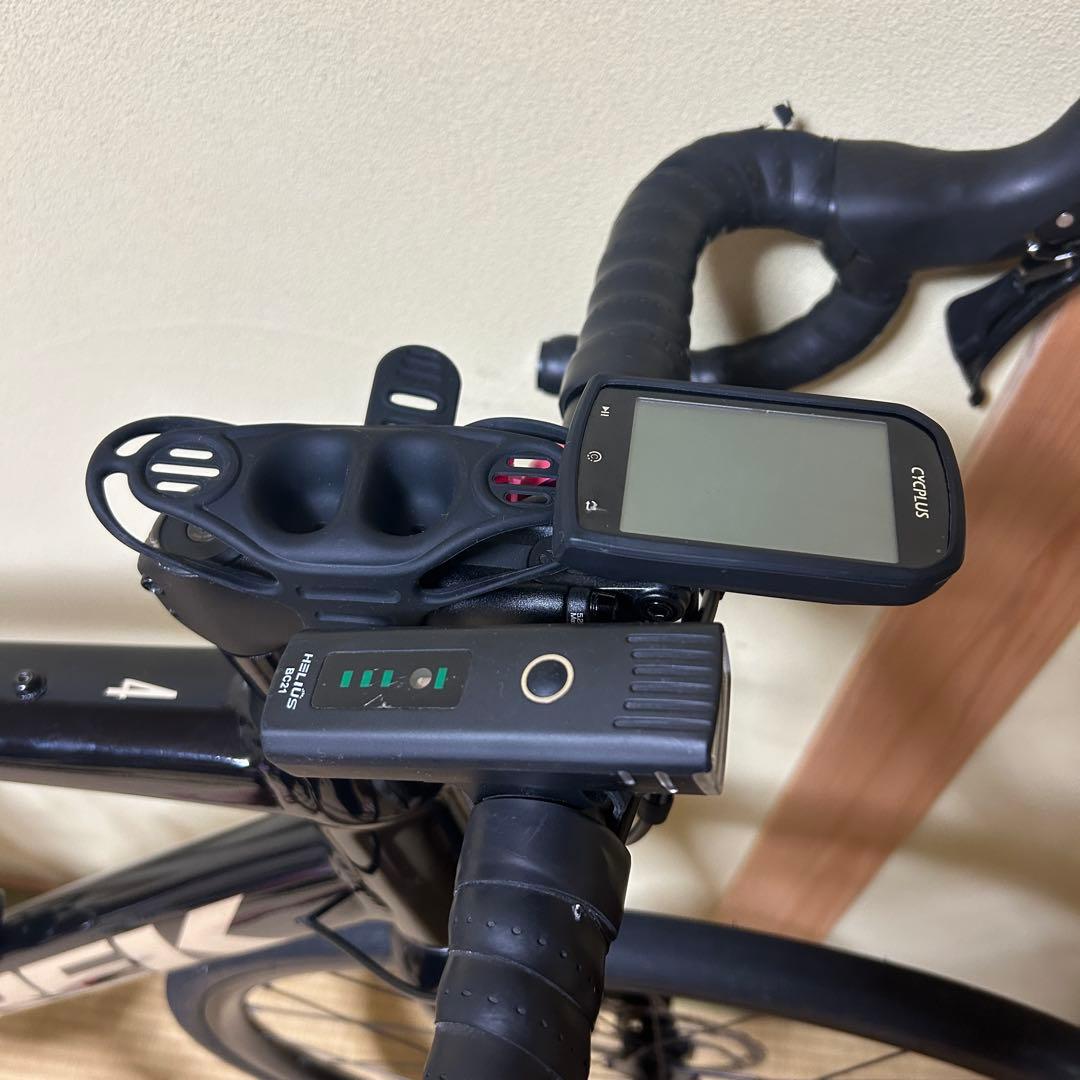 トレック Domane AL4 disc ロードバイク カーボンホイール 付属品