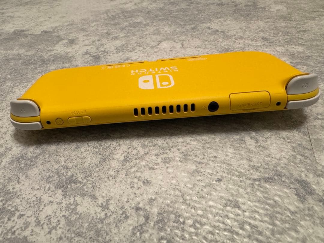 【極美品】Nintendo Switch Lite イエロー【欠品有り】