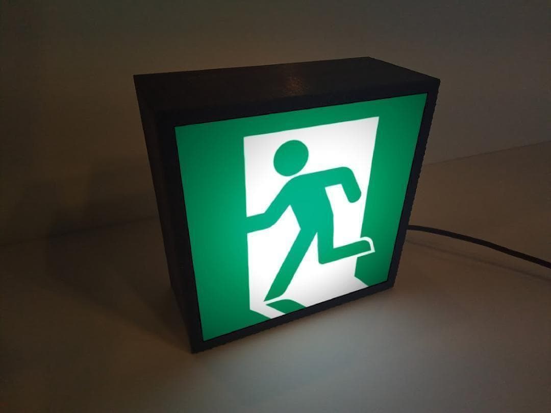 モリカズ【19センチ】2台 特価 非常口