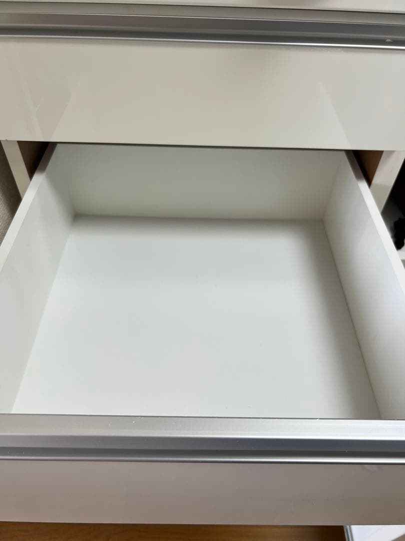 【彼岸花】ホワイトキッチン収納 食器棚