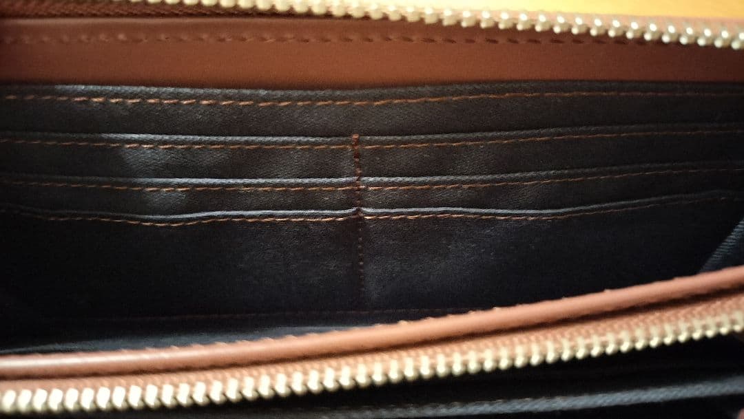 長財布　ヴィヴィアンウエストウッド