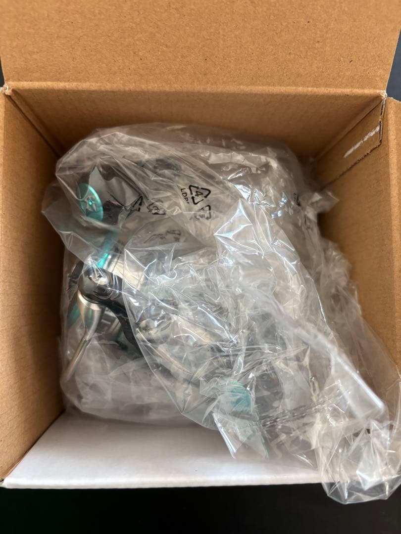 Daiwa Emeraldas 2500S-H-DH スピニングリール