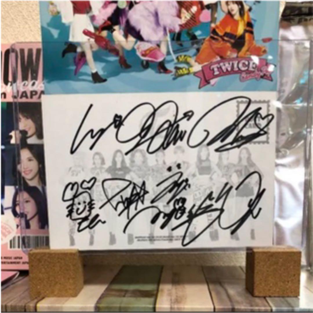 TWICE メンバーサイン