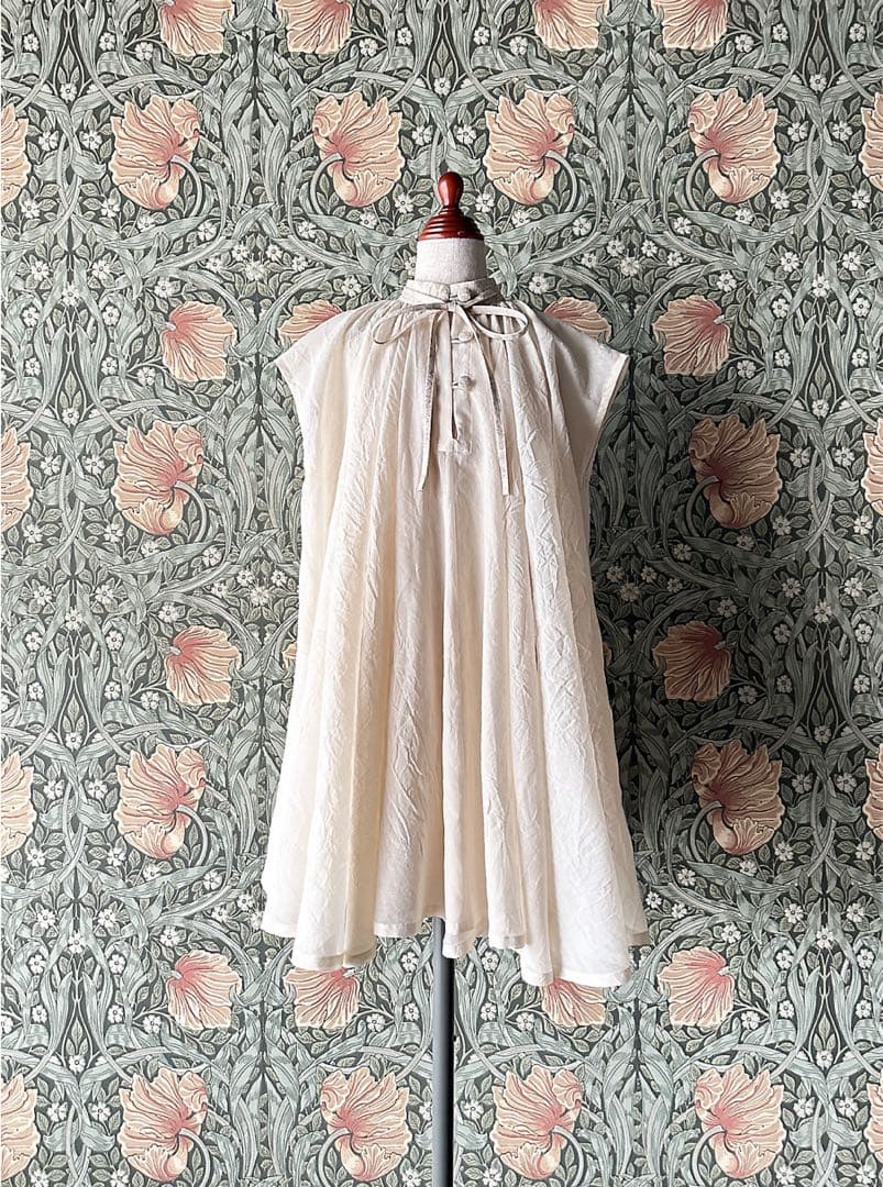 daughter&son 聖歌隊のワンピース（半袖）　120