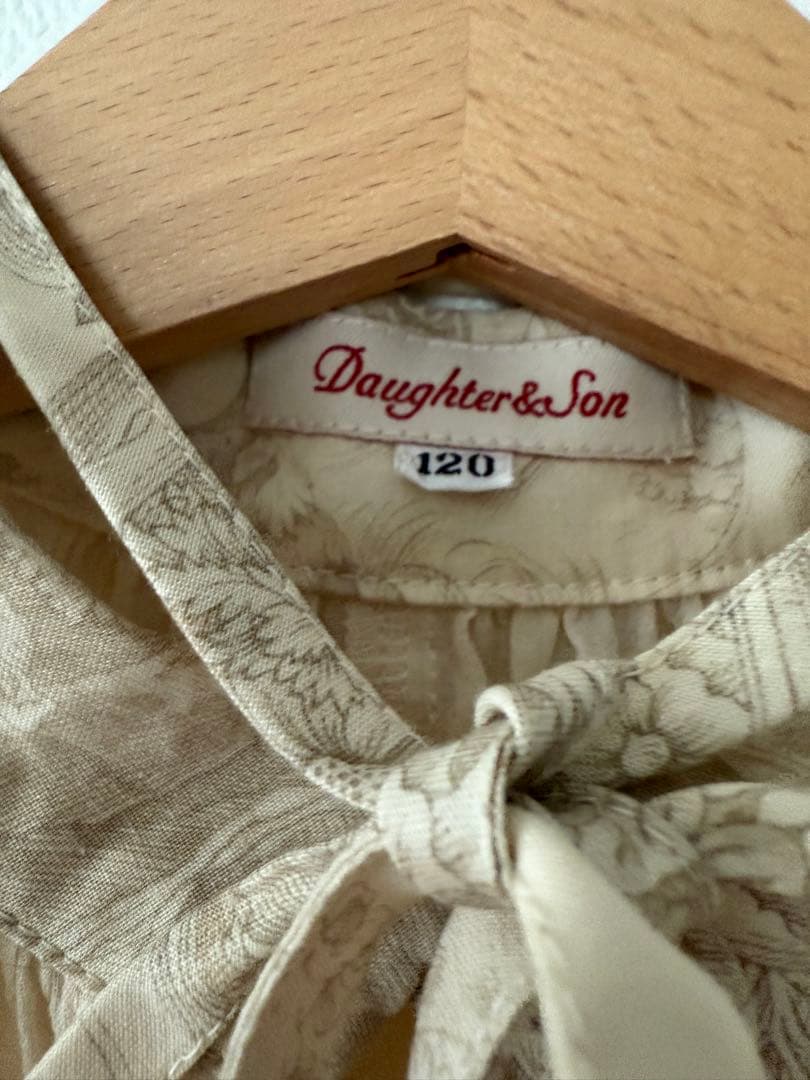 daughter&son 聖歌隊のワンピース（半袖）　120