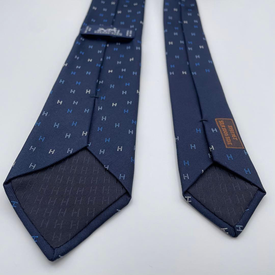 ✨未使用級箱付き✨HERMES ネクタイ 最新モデル H柄 高級シルク ファソネ