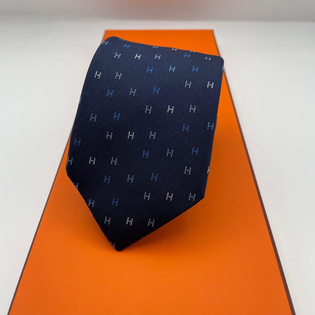 ✨未使用級箱付き✨HERMES ネクタイ 最新モデル H柄 高級シルク ファソネ