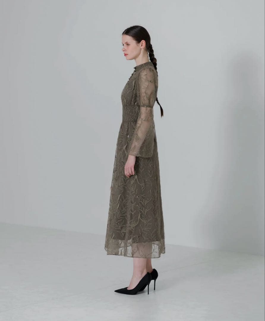 【値下げ】Leja Aライン刺繍スパンコールドレス パーティ結婚式二次会成人式