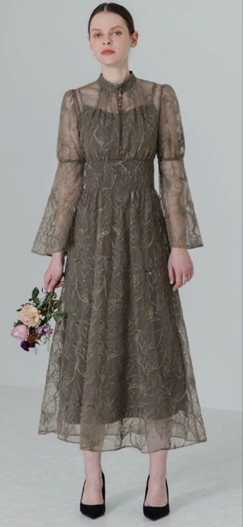 【値下げ】Leja Aライン刺繍スパンコールドレス パーティ結婚式二次会成人式