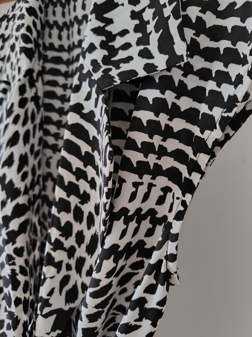 【美品】ハウンドトゥースプリントワンピース