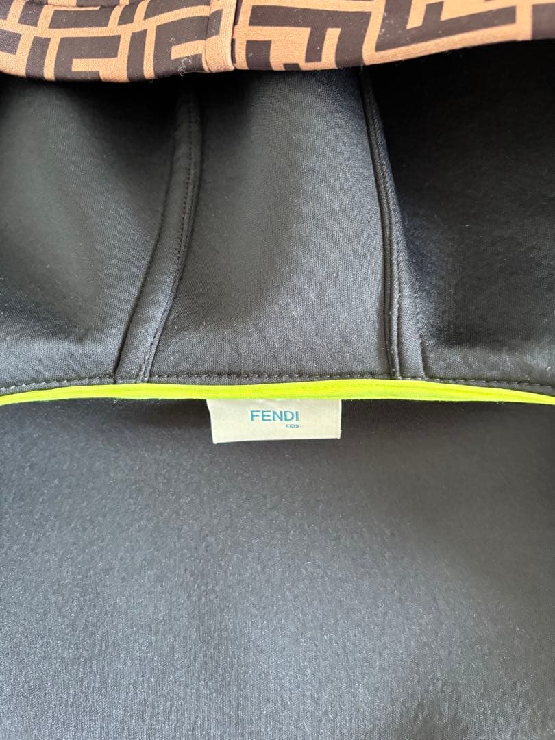 【美品】FENDI ズッカ柄パーカー モンスター キッズ12+サイズ