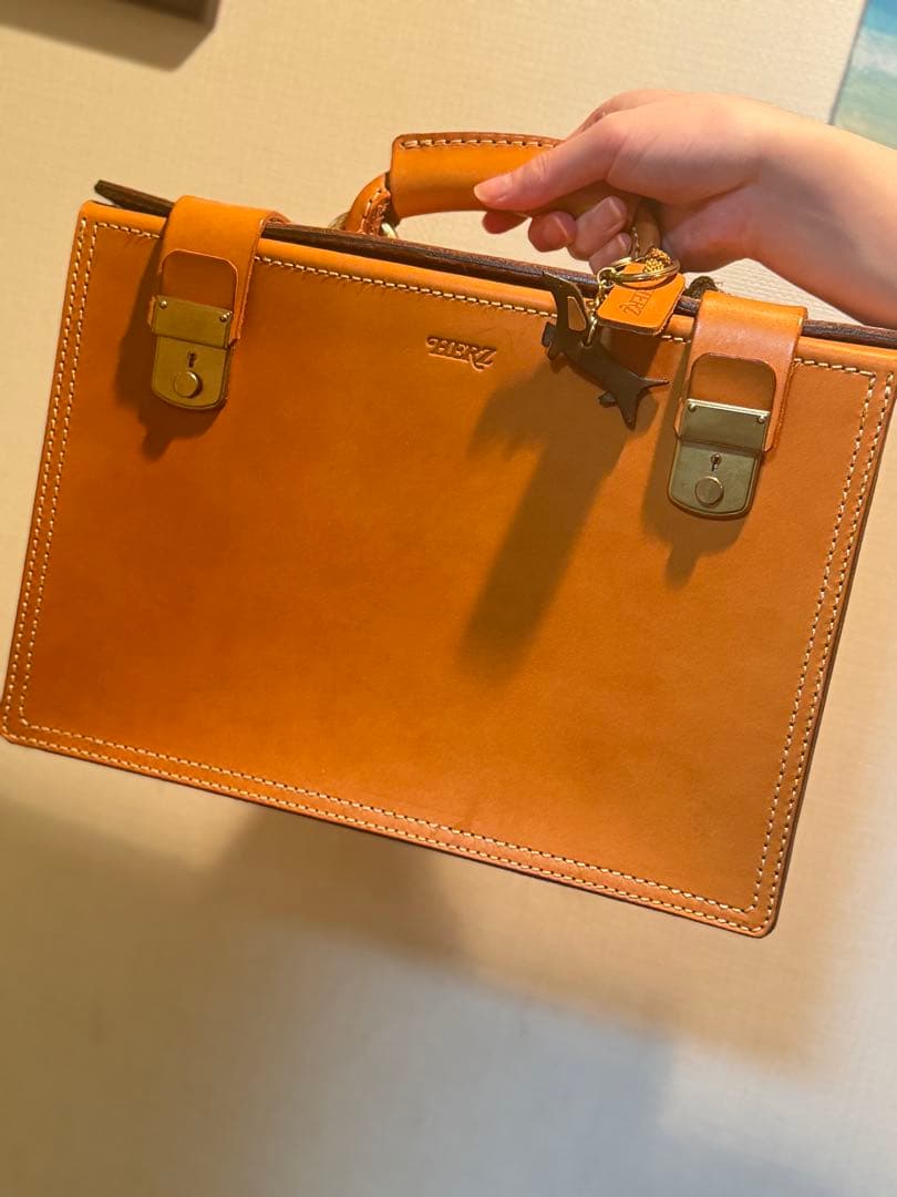 ホ*プ様 HERZ レザービジネスバッグ ブラウン