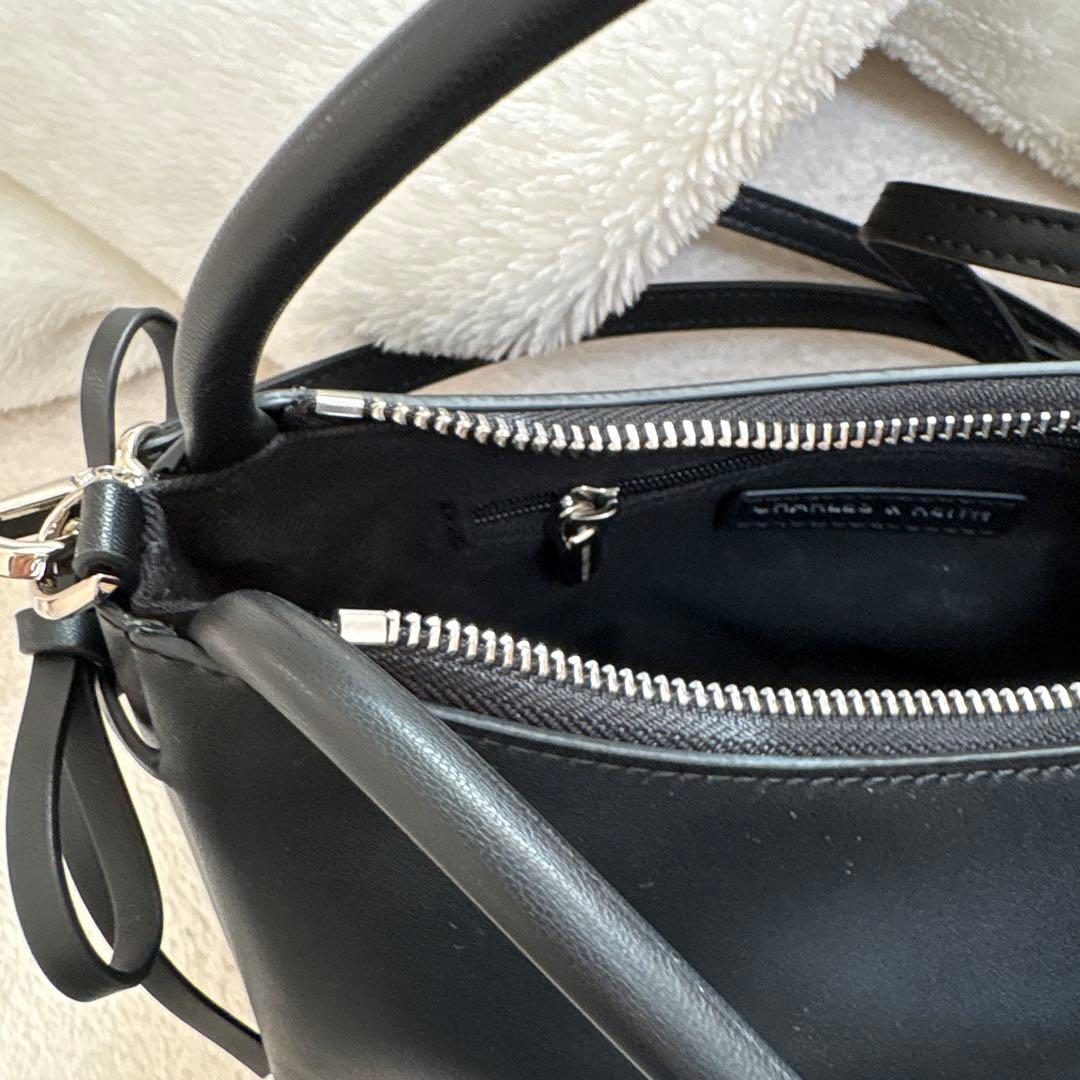 CHARLES & KEITH Haze ヘーゼル ボウトップハンドルバッグ