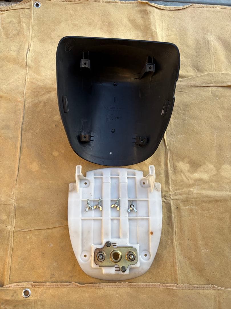 GSX1300R ハヤブサ（2002年式・限定黒） 純正シングルシートカウル