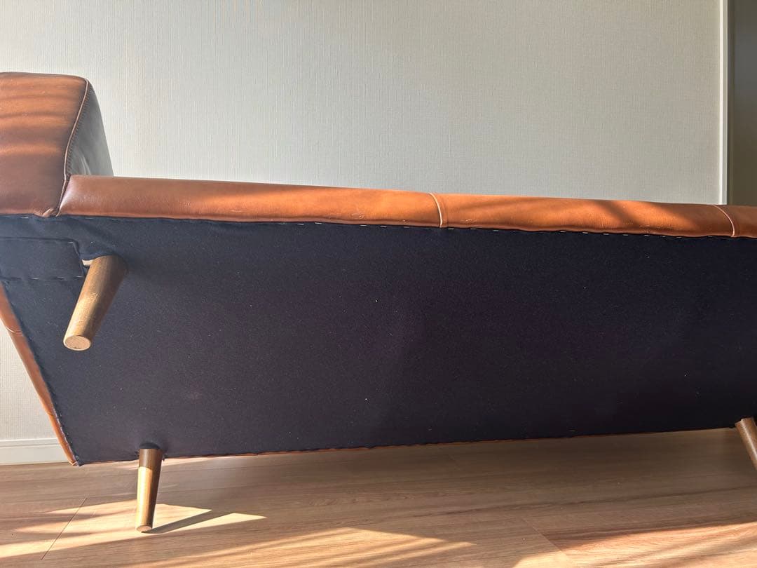 ウニコ　MOLN レザーソファー 3人掛け ダークブラウン