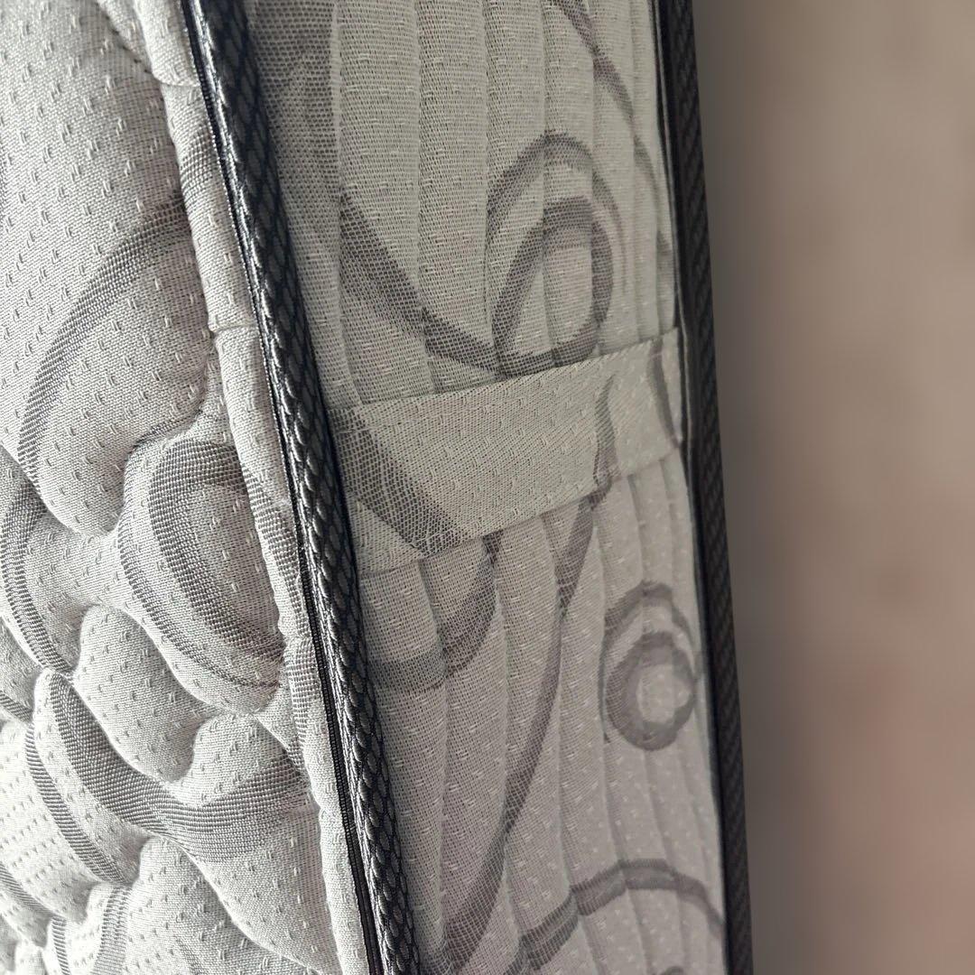 美品　シモンズ ビューティレスト/ シングル/マットレス　レギュラー