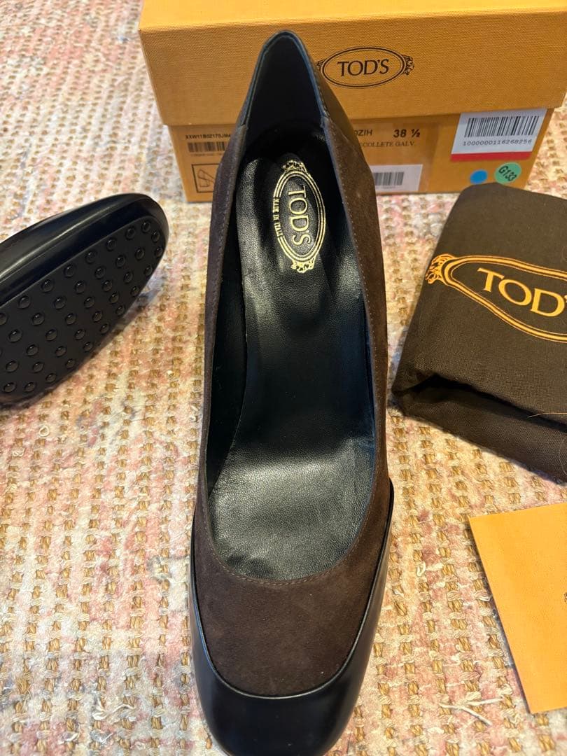 『美品』Tod's ブラウン スエード ヒール