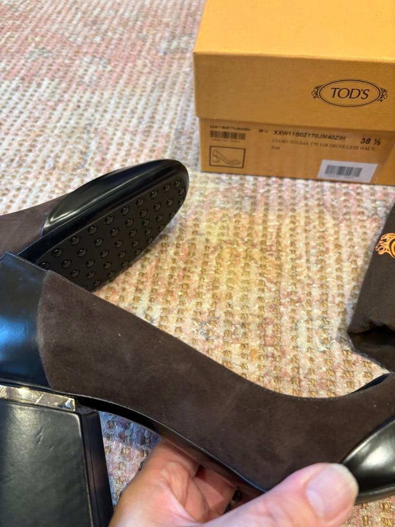 『美品』Tod's ブラウン スエード ヒール