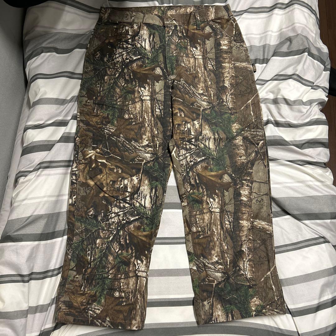 Carhartt REALTREE パンツ