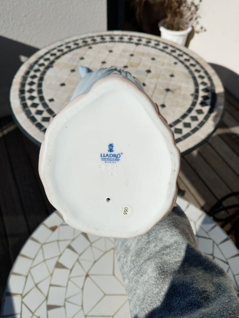 リヤドロ【LLADRO】 春のそよ風