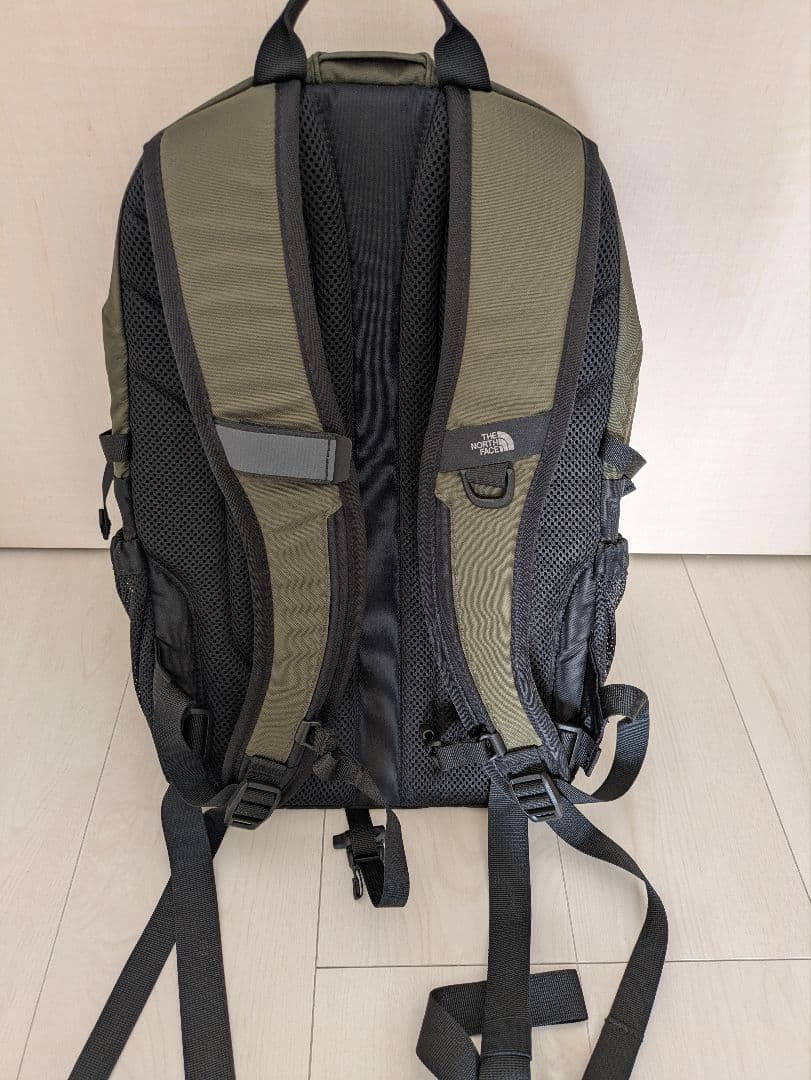 新品同様 ノースフェイス シングルショット ニュートープグリーン