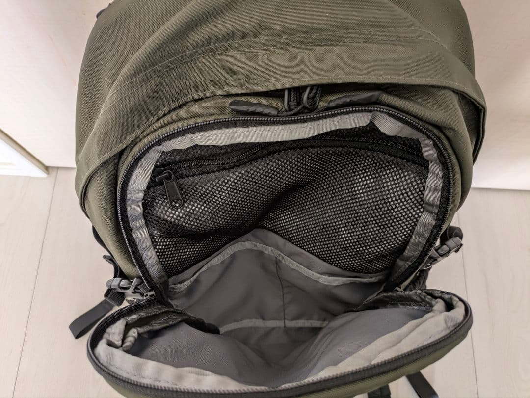 新品同様 ノースフェイス シングルショット ニュートープグリーン