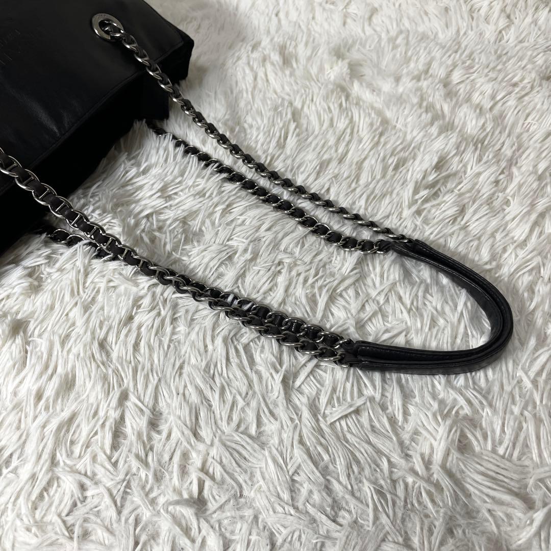 【美品】PRADA プラダ　ショルダーバッグ　レザー　チェーン　ブラック　肩掛け
