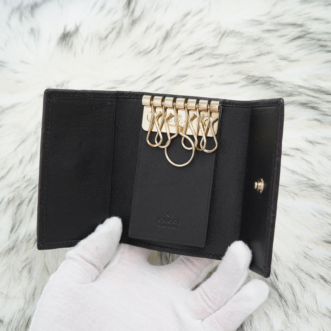 ほぼ未使用品　箱付き　GUCCI グッチ　キーケース　GG柄　シマ　ブラウン系