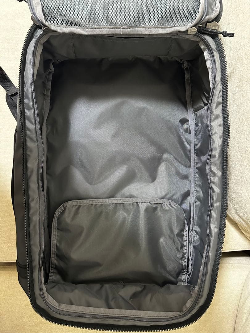 patagonia ブラックホール・ミニ・MLC 30L ブラック