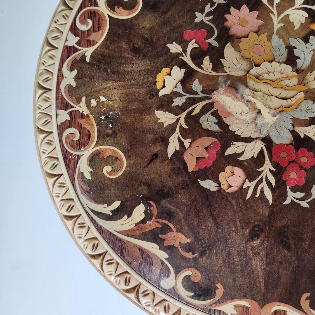 天使のテーブル　西洋アンティーク調　サイドテーブル　花台飾り台　天使の飾り台