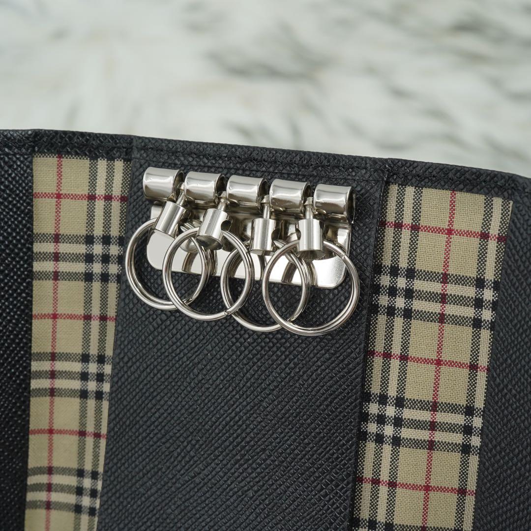 未使用品　箱付き　BURBERRY LONDON キーケース　ノバチェック　黒