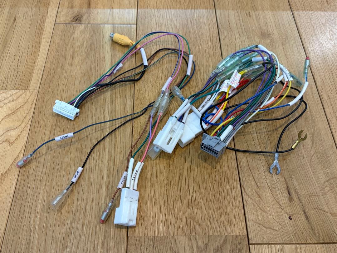 パナソニック カーナビ CN-RE06WD 2019年地図 トヨタ配線