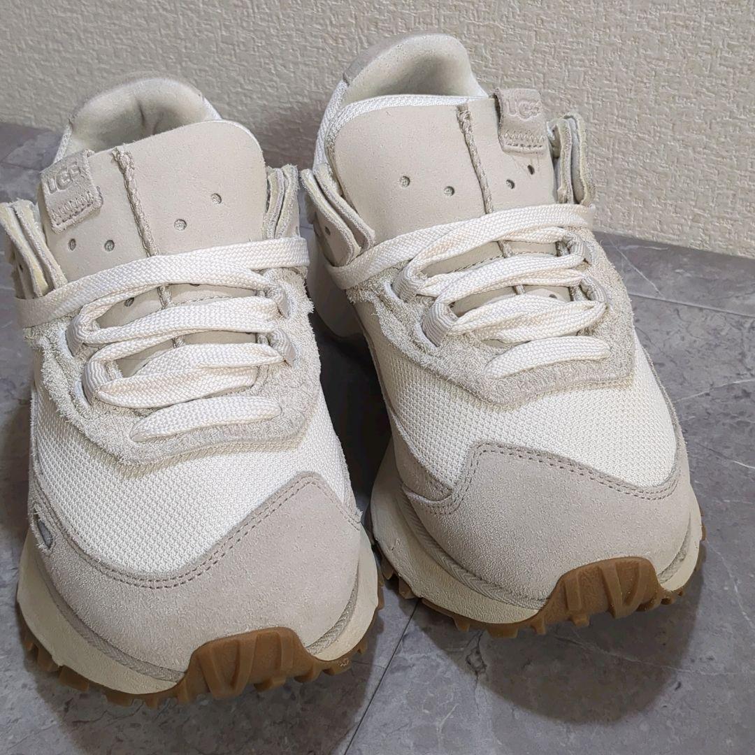 美品☆24cm UGG RetroFi Low スニーカー ホワイト アグ