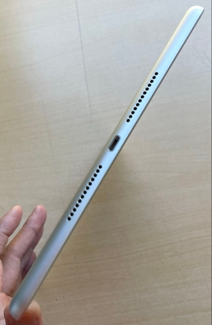 iPad 第7世代 Wi-Fi+Cellular シルバー　32GB 超美品#5