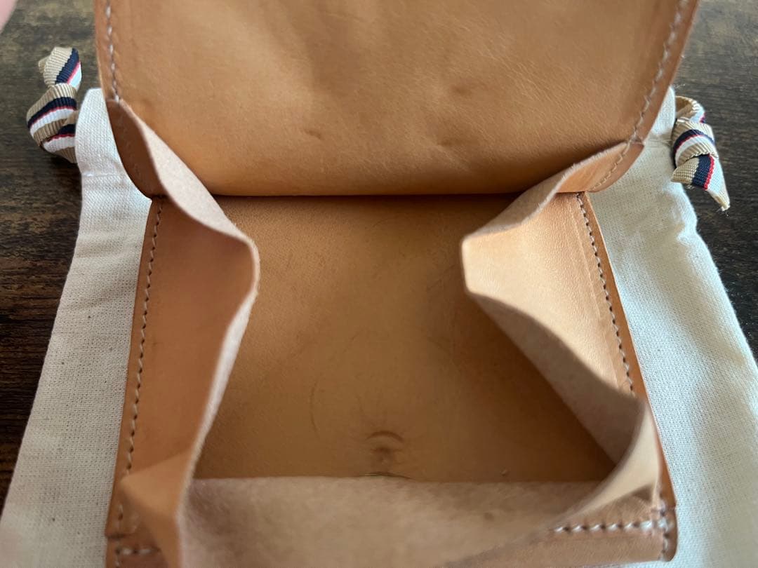 イルビゾンテ　コンパクトウォレット