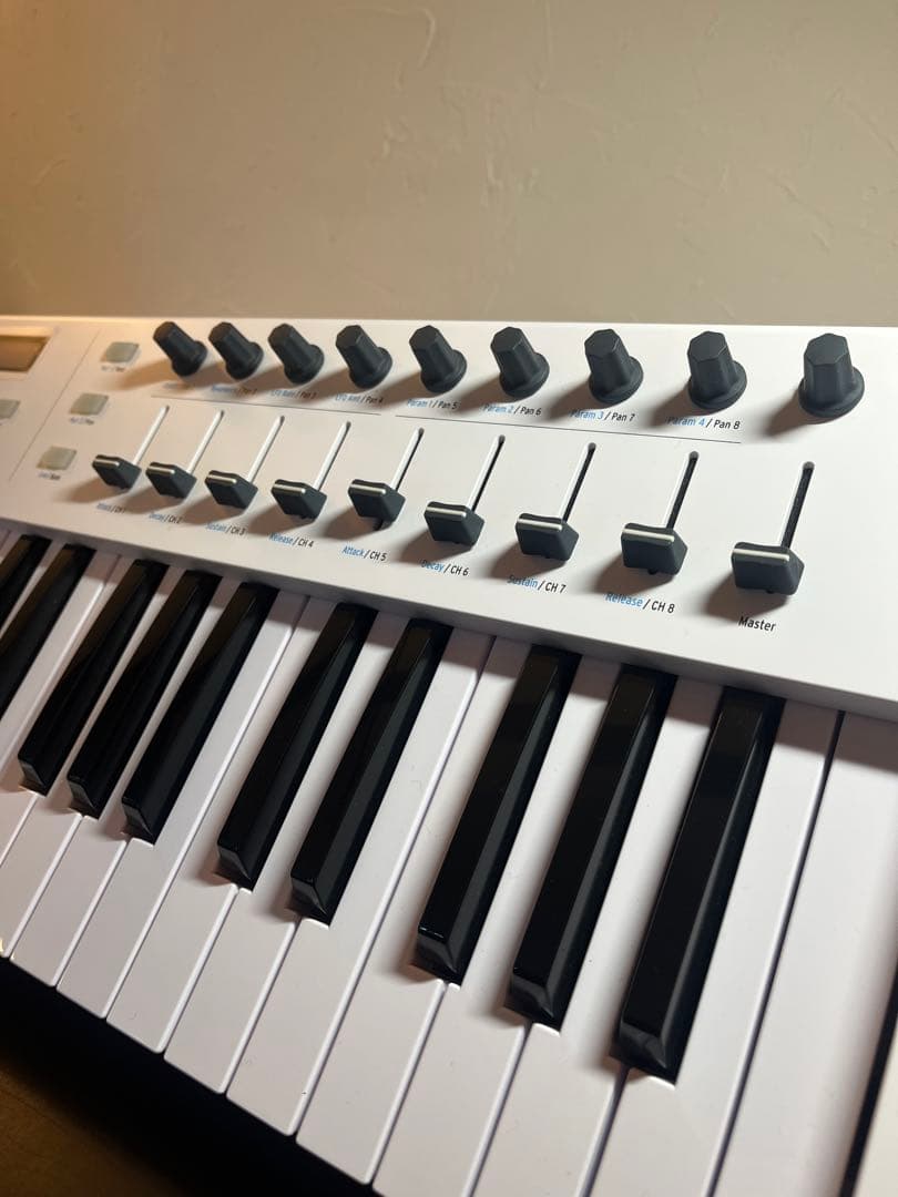 DTM・DAW ARTURIA KEYLAB ESSENTIAL 49