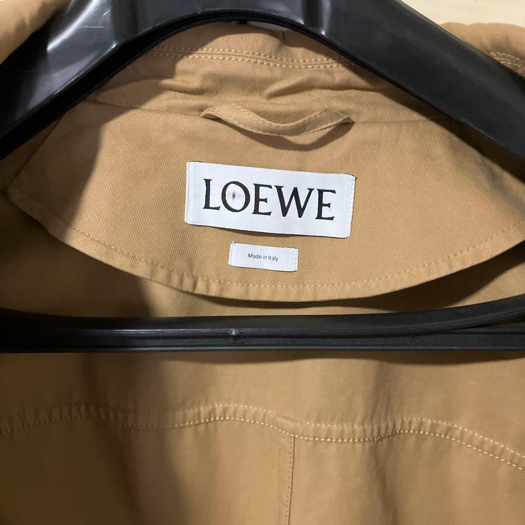 LOEWE ベージュ トレンチコート