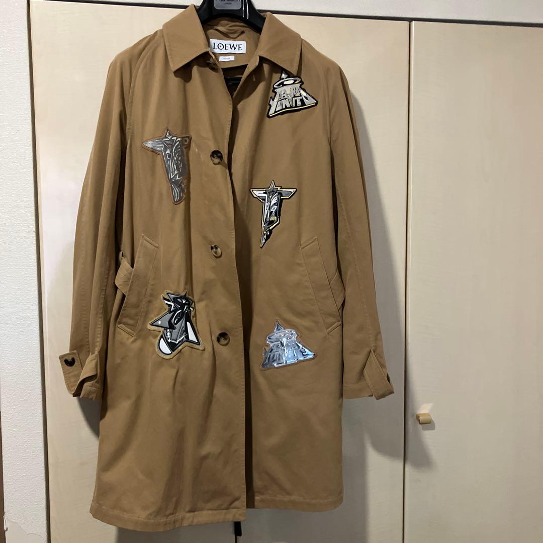LOEWE ベージュ トレンチコート