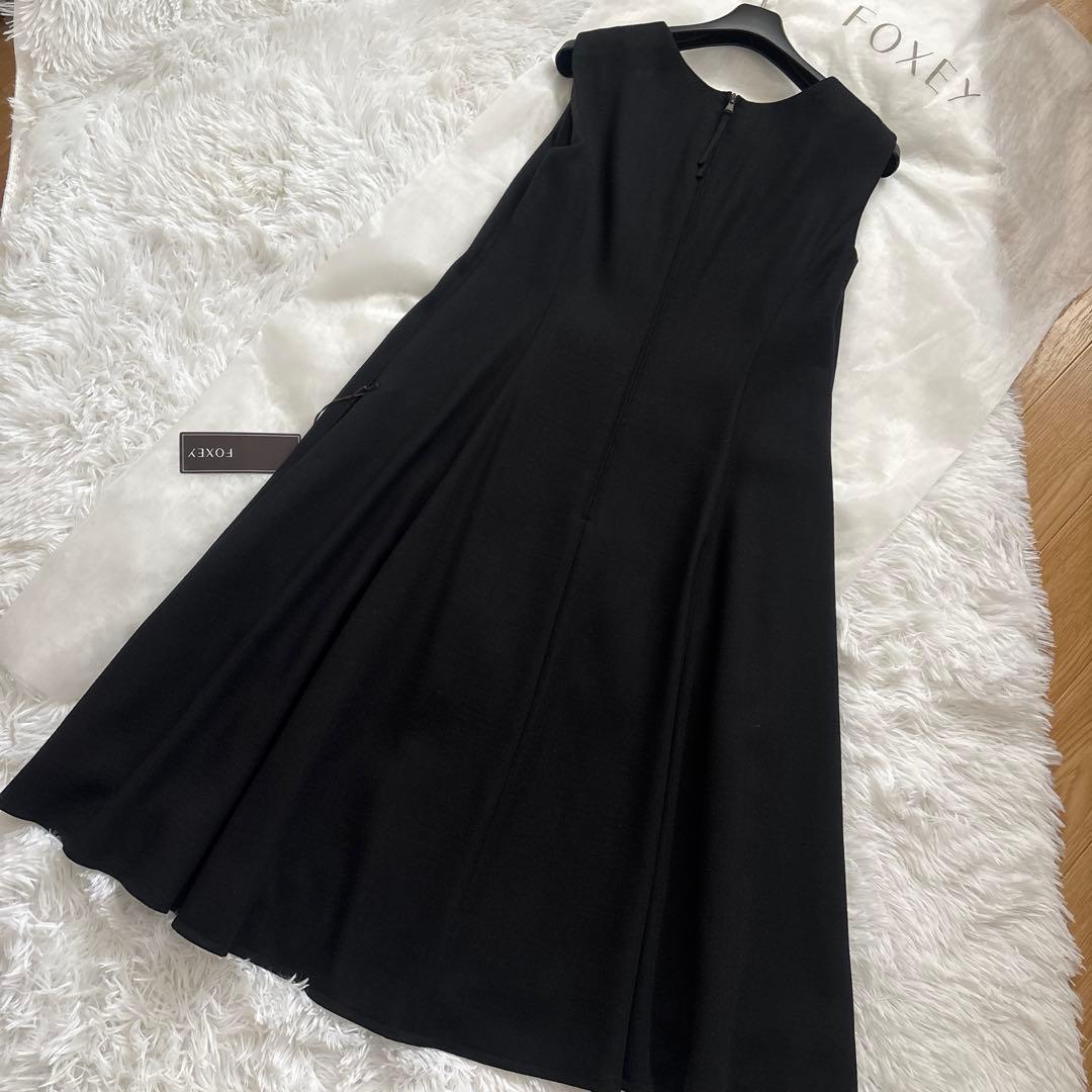 SK！新品　FOXEY フォクシー　ワンピース　黒　40 フリージア