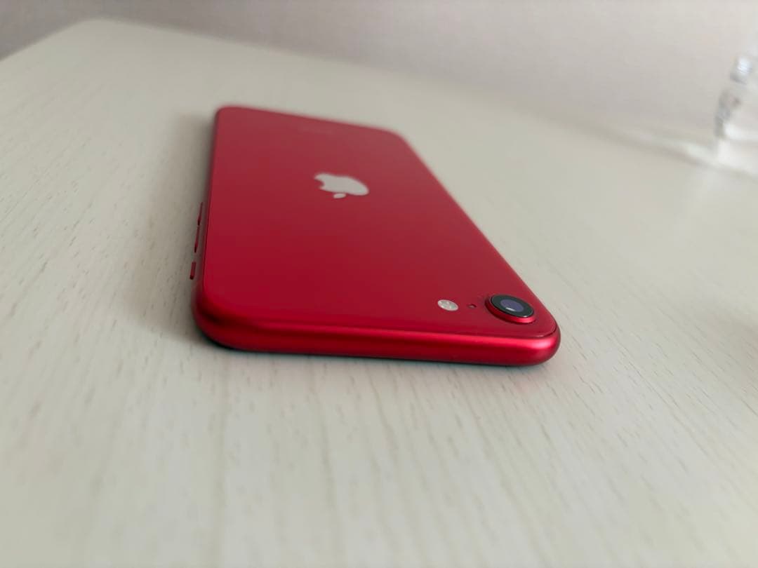 iPhone SE (第2世代) product red