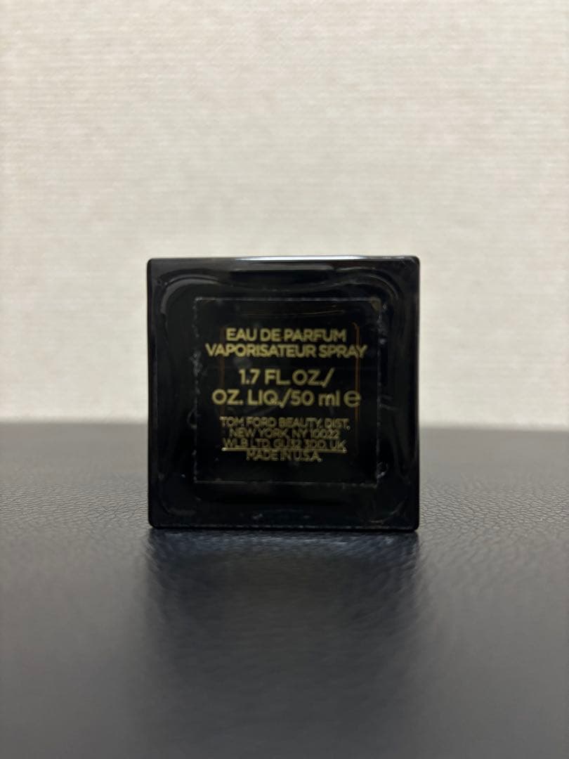 トムフォード サンタル ブラッシュ オードパルファム 50ミリ