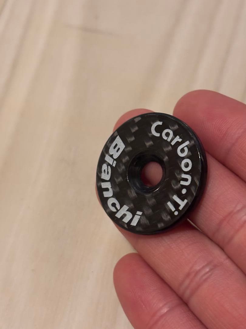 ビアンキ　トップキャップ　カーボン