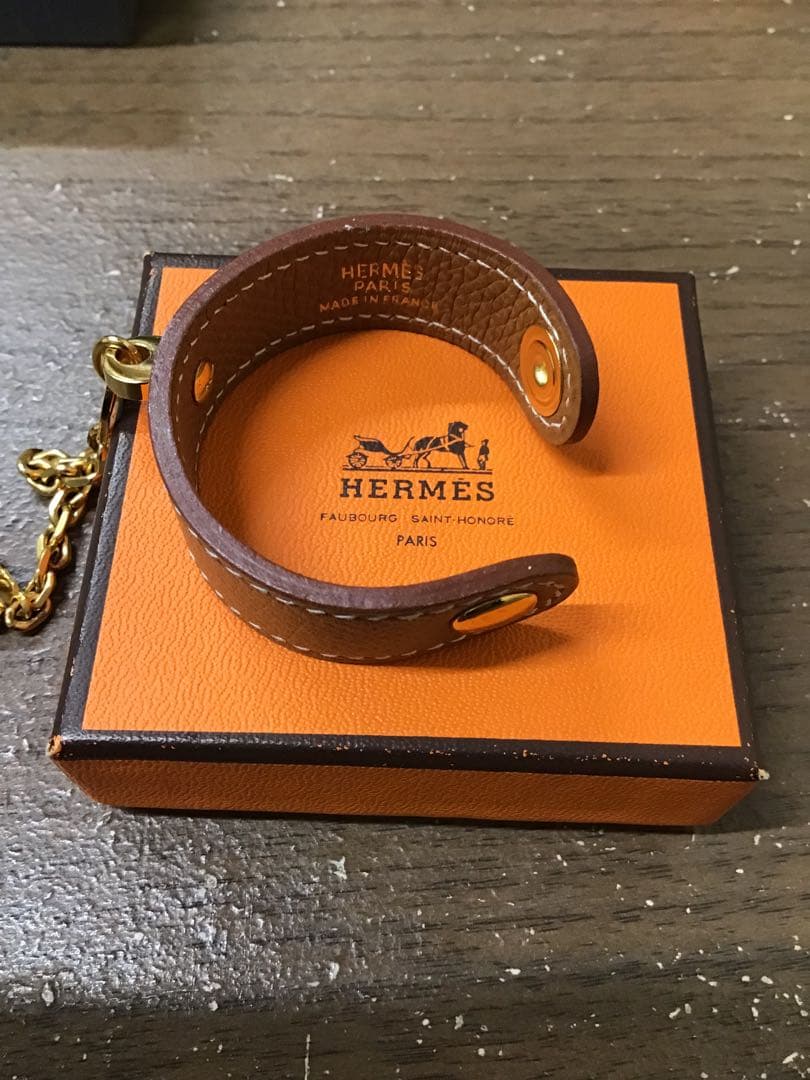 HERMES ノマド　グローブホルダー