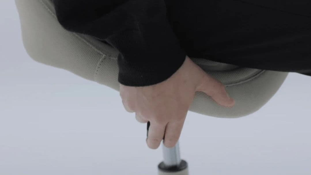 【新品定価以下/ブラック】姿勢矯正ホースライディングチェア ※腰痛に悩む方へ