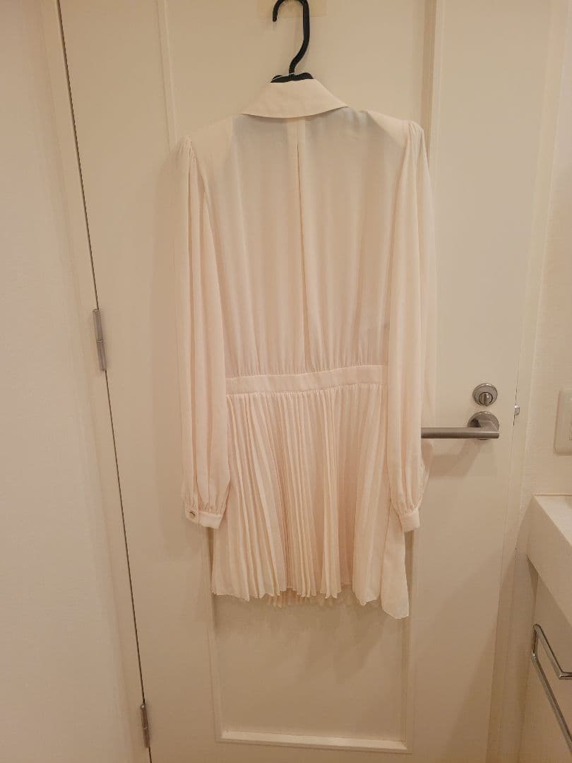 Elisabetta Franchi アイボリー ワンピース