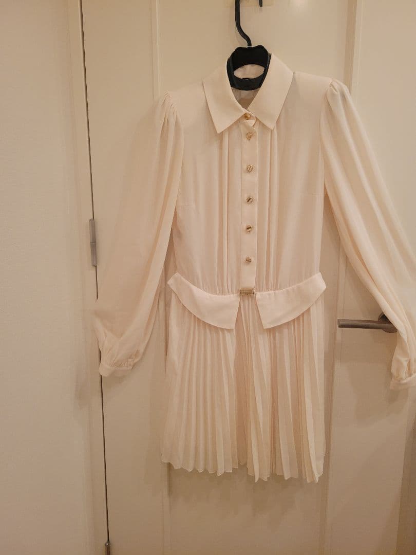 Elisabetta Franchi アイボリー ワンピース