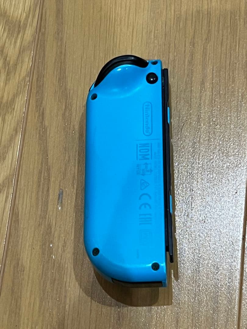 Nintendo Switch 本体 ブラック➕コントローラー黒、水色