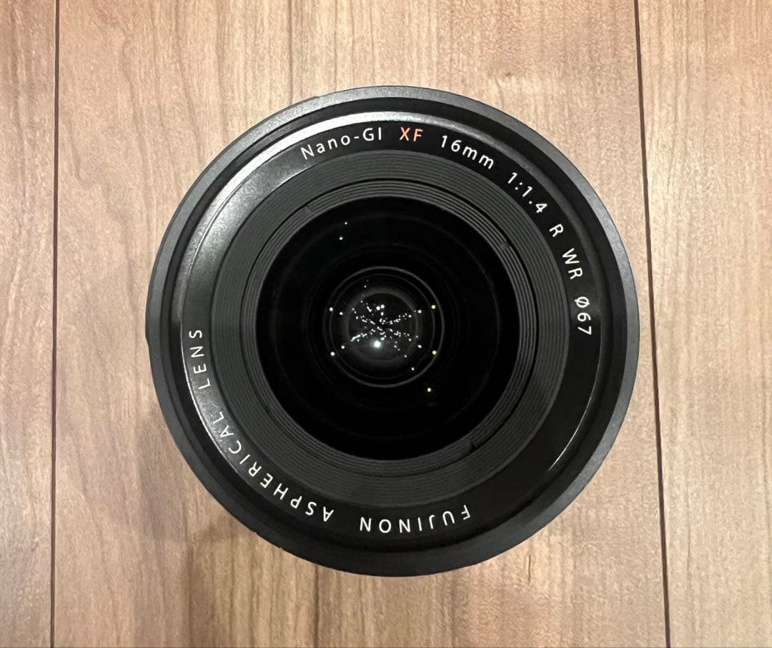 XF16mmF1.4 R WR レンズ(専用純正金属角フード付き)