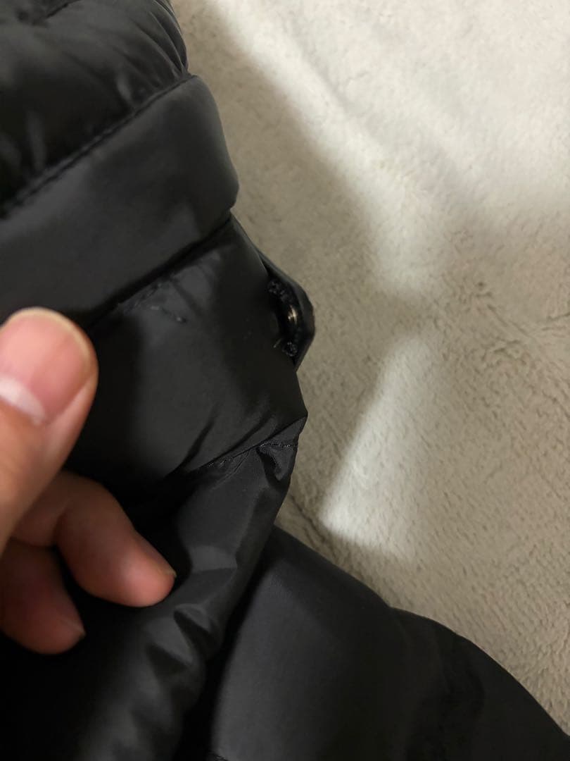 PRADA ブラック ダウンベスト